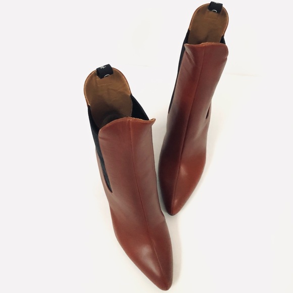 Chloe Wave Leather Chunky Block Heel Ankle Boots - Picture 5 of 8